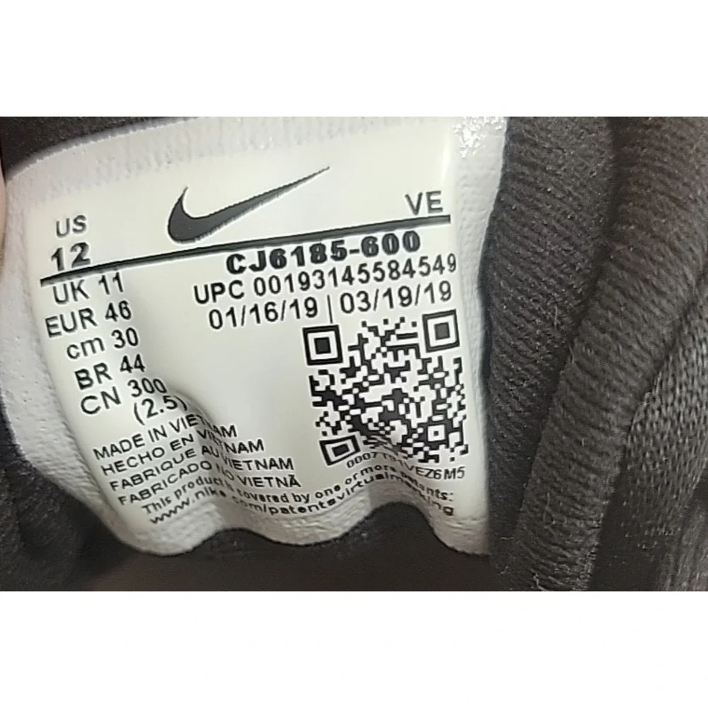 Nike Quest 2 SE Men's running‎ shoes Orange and black size 12  New
